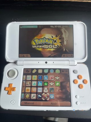 Nintendo 2DS XL Naranja/Blanco + Funda