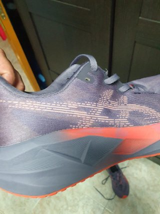 Asics Novablast 5 Zapatillas Running Morado Naranj