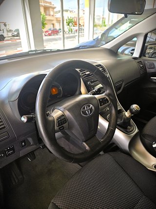 Toyota Auris Año 2010 Manual 6 Velocidades, Diesel