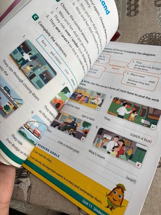 Oxford Skills World Reading with Writing Level 4