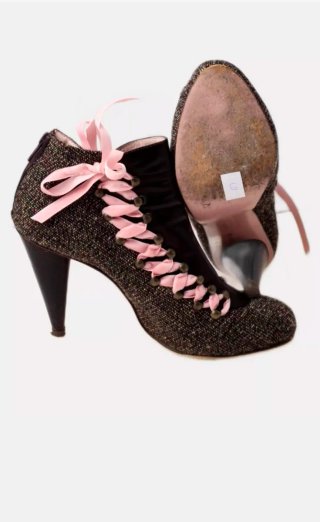 Botines de mujer con cordones rosas