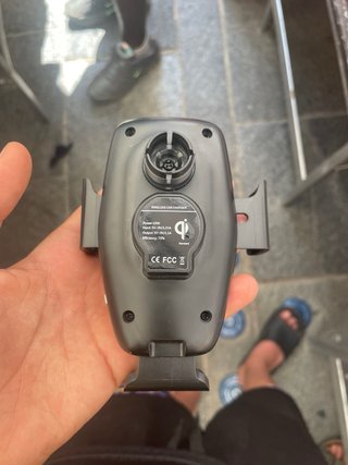 Supporto auto ricarica wireless