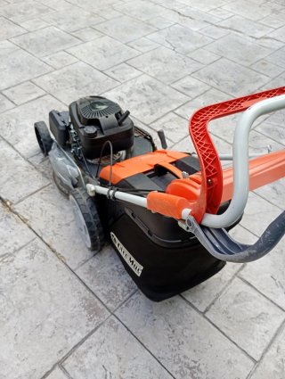 Cortacésped gasolina con tracción autopropulsado