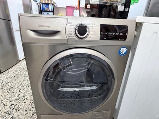 Secadora 8kg, Lavadora 8kg y Frigo 2m