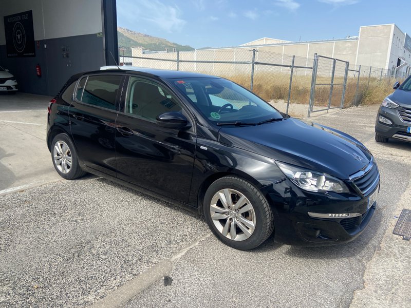 Peugeot 308 1.6 BlueHDi Style 2017, foto 3