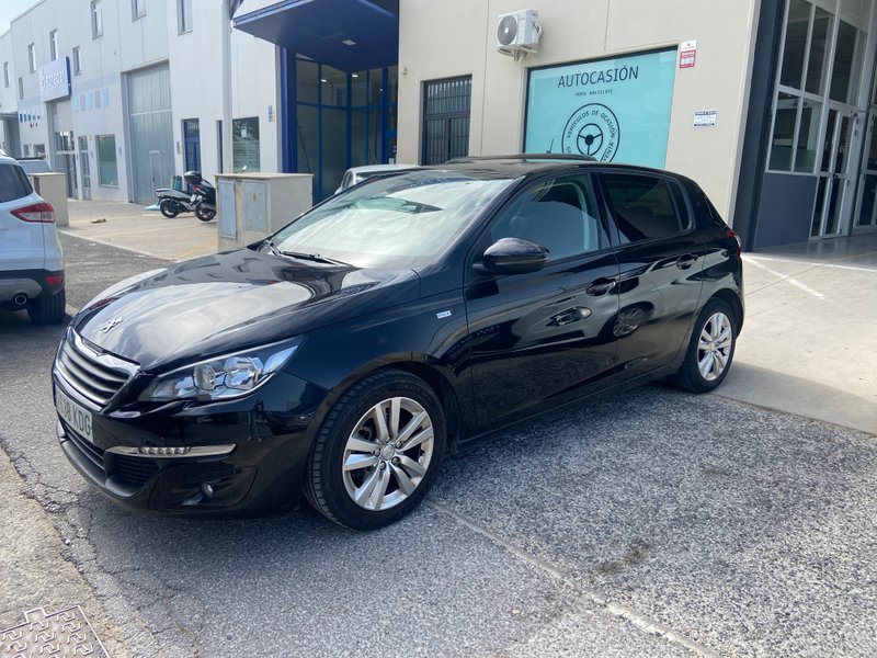 Peugeot 308 1.6 BlueHDi Style 2017, foto 2