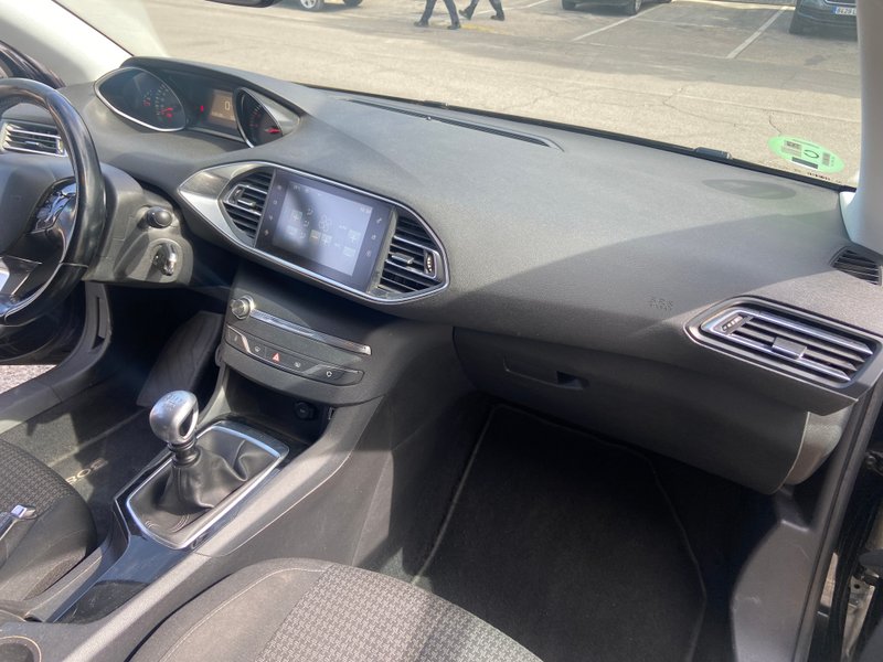 Peugeot 308 1.6 BlueHDi Style 2017, foto 10