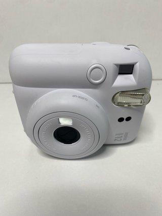 : Cámara Fujifilm Instax Mini 12 Blanca