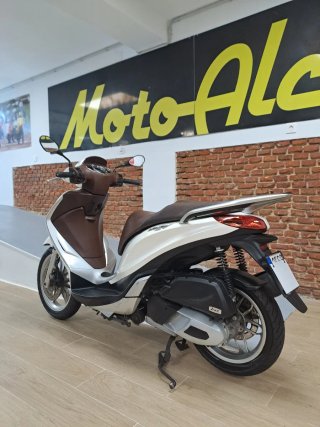 Piaggio Medley 125
