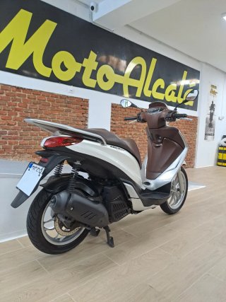 Piaggio Medley 125