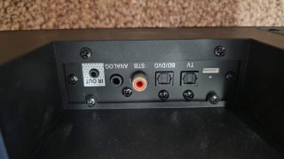 TV LG para piezas/reparar + Barra de sonido Pionee