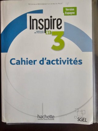 Se venden libros de segundo de bachillerato.