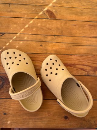 Crocs Talla 38 Beige