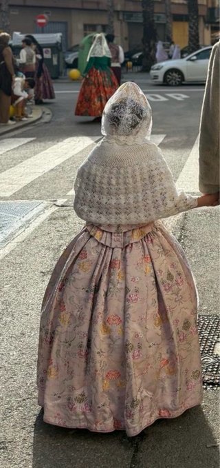 Traje Fallera Niña Rosa Talla de 6 a 9 años