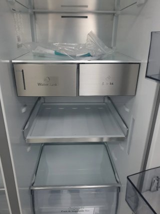 Nevera Americana Hisense con tara Con agua despens