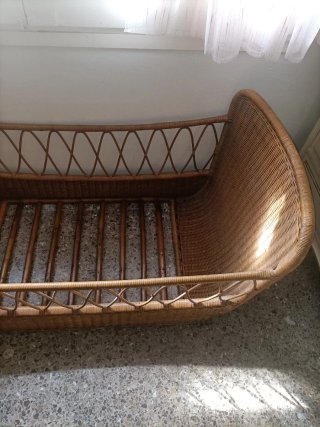 Cuna de mimbre