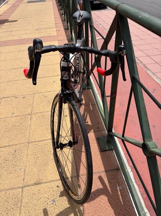 BICICLETA O"RKA FULL CARBON 3K FRAME TEAM 700