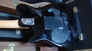 Sterling AX3 Guitarra Eléctrica (Music Man)