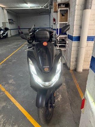 Honda PCX 125 2022 - 2500km