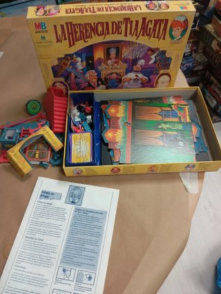 Juego de mesa La Herencia de Tía Ágata MB