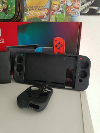 Nintendo Switch con Pokémon: Let's Go, Pikachu!