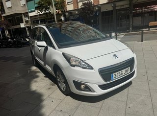 Peugeot 5008 2016