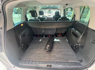 Peugeot 5008 2016