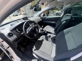 Peugeot 5008 2016
