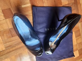 Zapatos de tacón negros charol talla 41