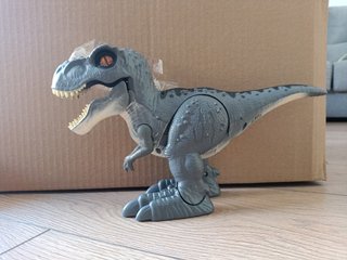 Robo dinosaurio alive como nuevo