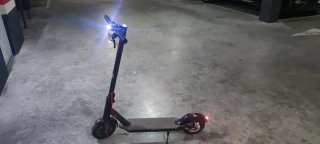 Patinete eléctrico.Rueda delantera nueva.Negociabl