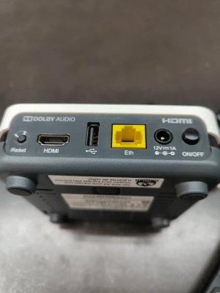Desco UHD Wifi Movistar con Mando