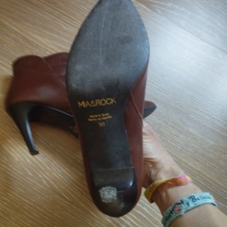 Botines de piel marrones