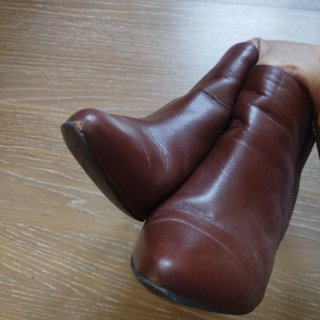 Botines de piel marrones