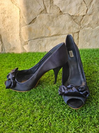 Zapatos de tacón Zara azúl marino con lazo