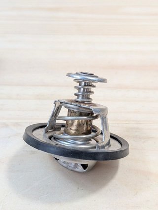 Termostato Refrigerante FAE 5304182 82°C Opel Isuz