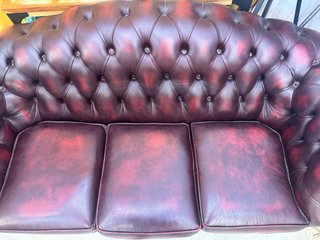 Divano Chesterfield in pelle Rosso/Marrone
