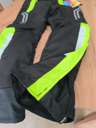 Pantalón moto invierno, ngro/Verde, nuevo, talla S