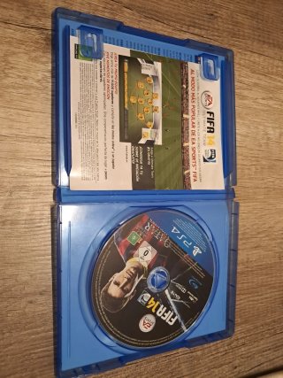 FIFA 14 y FIFA 18 PS4