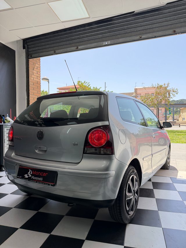 Volkswagen Polo 1.4i RESTYLING