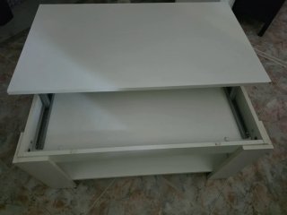 Mesa de salón blanca plegable