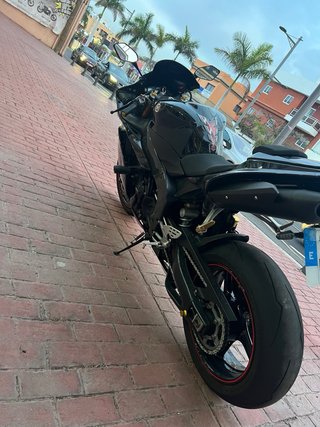Yamaha R1 2007-2008 Negra