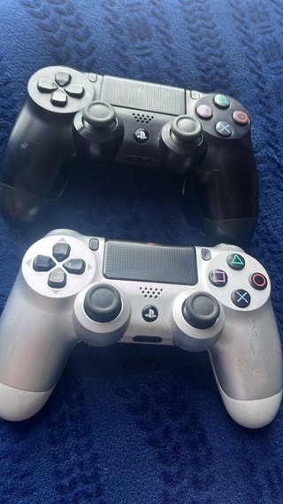 Mandos PS4 (PlayStation 4) Negros y Plateados