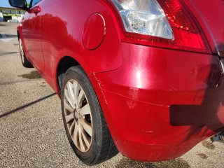 Suzuki Swift Rojo
