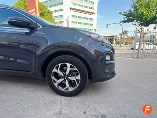 Kia Sportage 1.6 MHEV Business DCT 100kW (136CV 4X4)