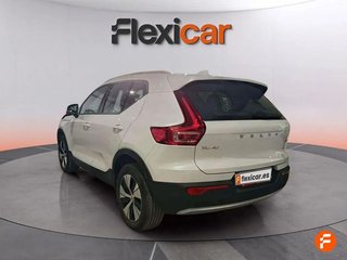 Volvo XC40 2.0 B3 G Plus Dark Auto