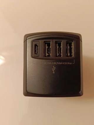 Adaptador de viaje universal