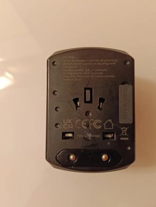Adaptador de viaje universal