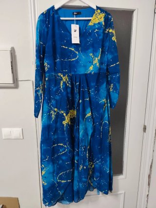 Variado de vestidos multicolor nuevo con etiqueta