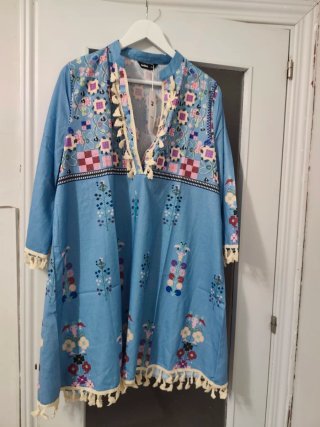 Variado de vestidos multicolor nuevo con etiqueta